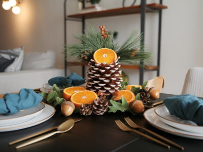 Which thukthaeshop tableware pieces create a memorable seasonal centerpiece on a small dining table